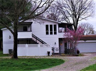 121 Federal St, Little Hocking, OH 45742