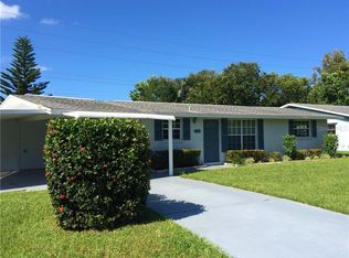 1752 Banyan Dr, Venice, FL 34293