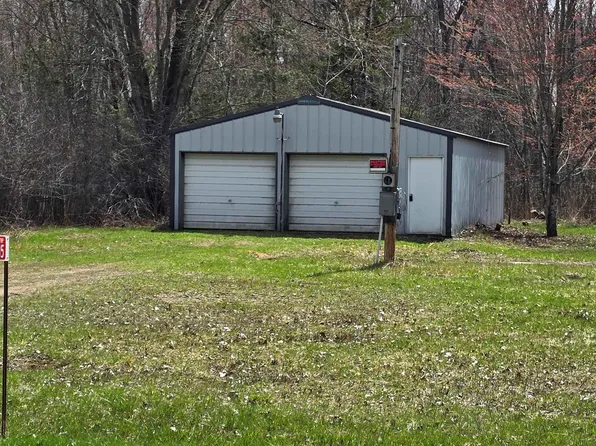 W5635 Evergreen Rd, Menominee, MI 49858