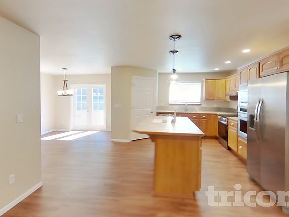 4th image of 32506 Miner Ave