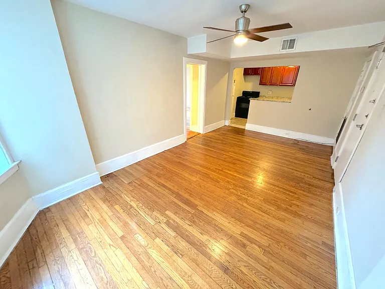 1217 Colonial Ave — Photo 5