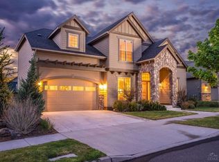 20654 NE Boulderfield Ave, Bend, OR 97701