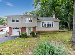 16 Boundary Rd, Marlboro, NJ 07746