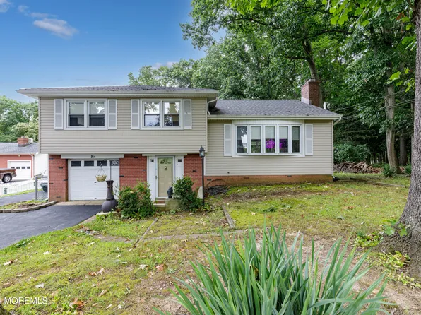 16 Boundary Road, Marlboro, NJ 07746