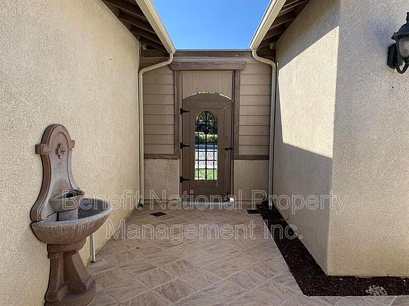 2nd image of 32325 Daisy Dr