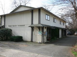1060 East St APT 3, Redding, CA 96001