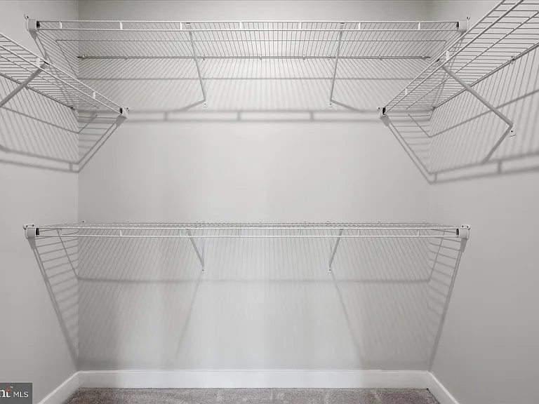 1550 Adamson Way — Photo 37