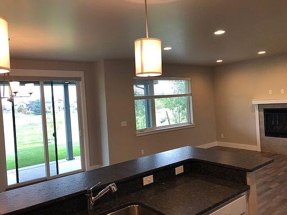 5th image of 3123 Warbler Way APT D