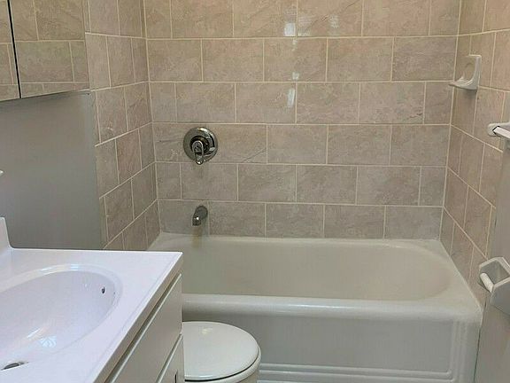 3rd image of 244 8th Ave APT 4R