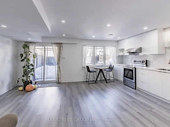 50 Drizzel Cres, Richmond Hill, ON