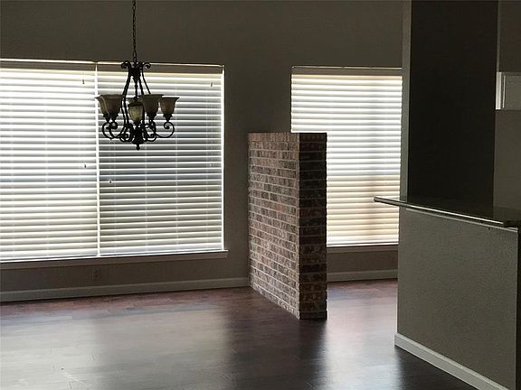 4th image of 11414 Olivewood Dr