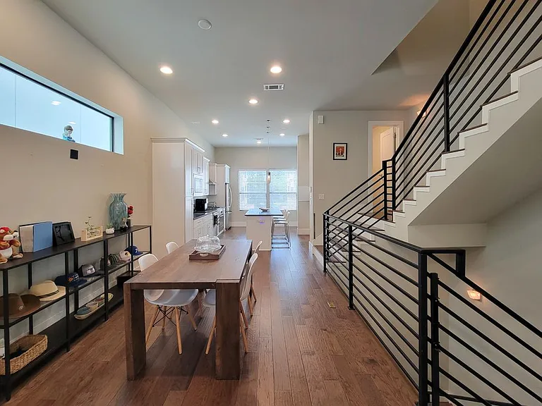 5709 Larkin St #A — Photo 13