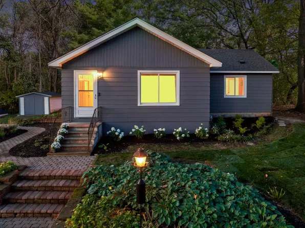 4031 Victoria St, Minnetonka, MN 55345