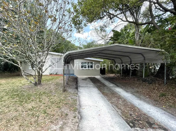 939 Lakewood Ave, Tampa, FL 33613