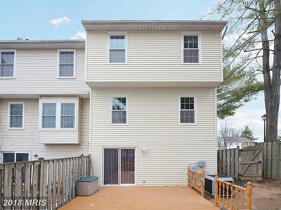 3rd image of 15928 Indian Hills Ter