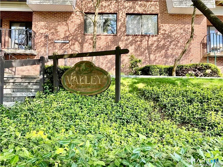 1 Valley Rd #205 — Photo 31