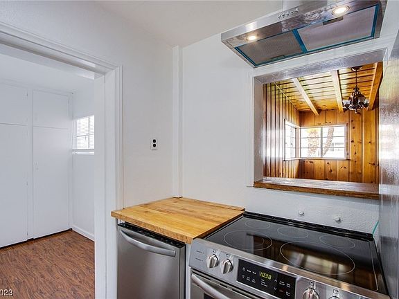 5th image of 1117 Norman Ave