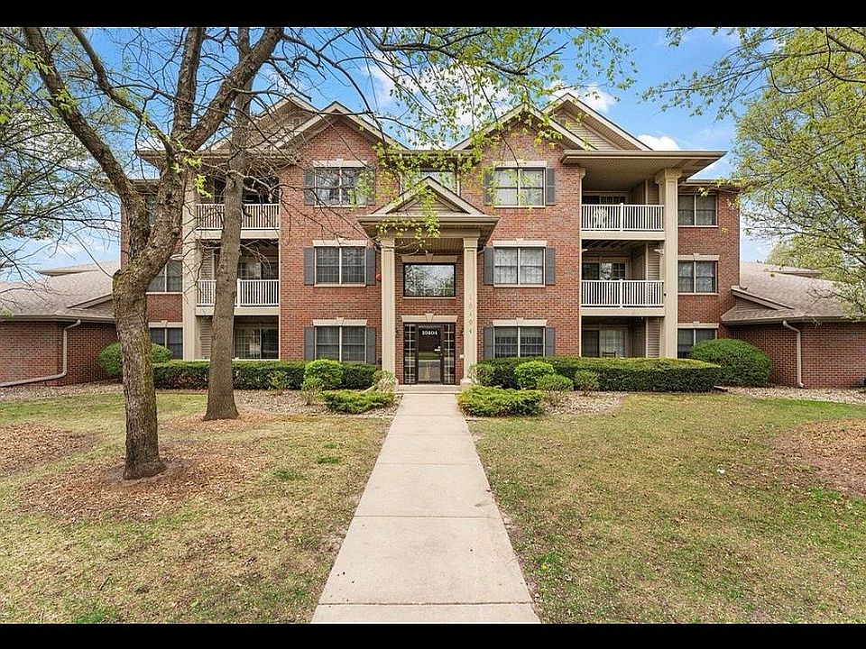 1st image of 10404 White Oak Ln Unit 3-C