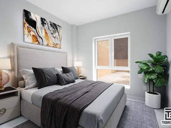 312 Willis Avenue image 5 of 7