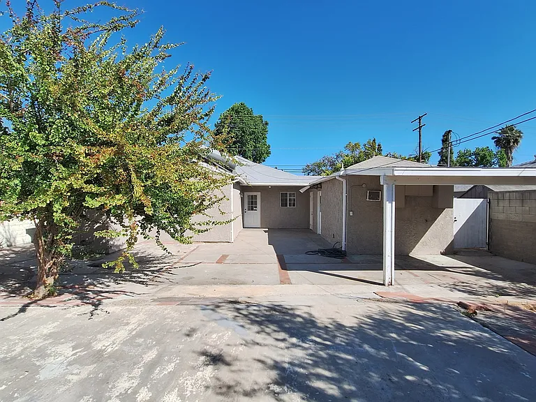 12983 Montague St — Photo 19