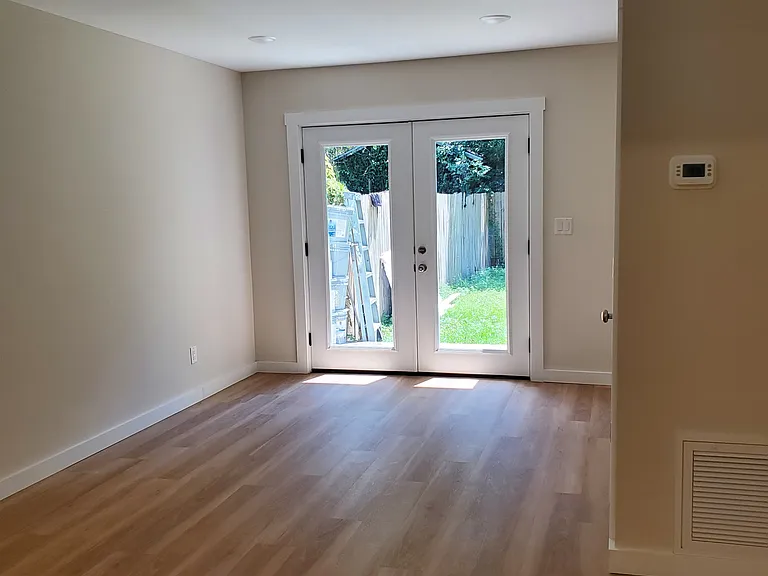 6310 Harvard Ct — Photo 12
