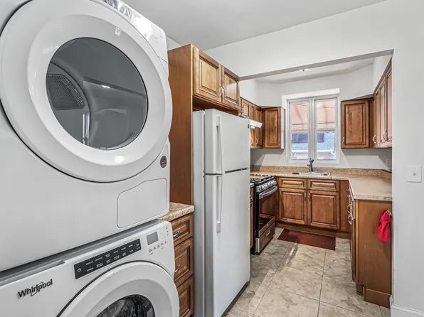 61-12 Main Street image 22 of 31