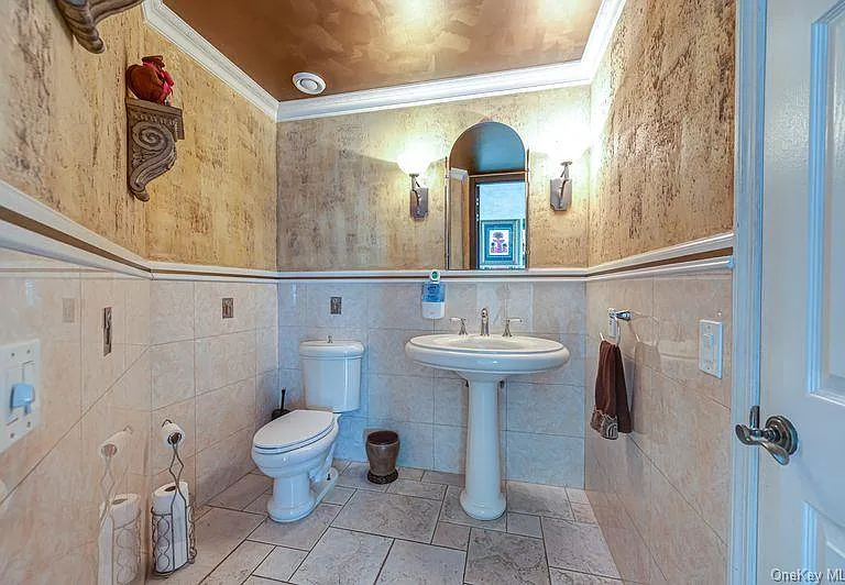 37 Crescent Cove Cir — Photo 18