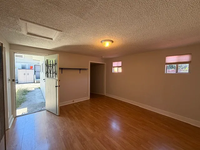 2628 Central Ave — Photo 10