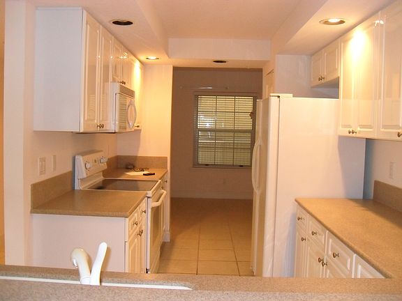 5th image of 4670 Links Village Dr Unit B407