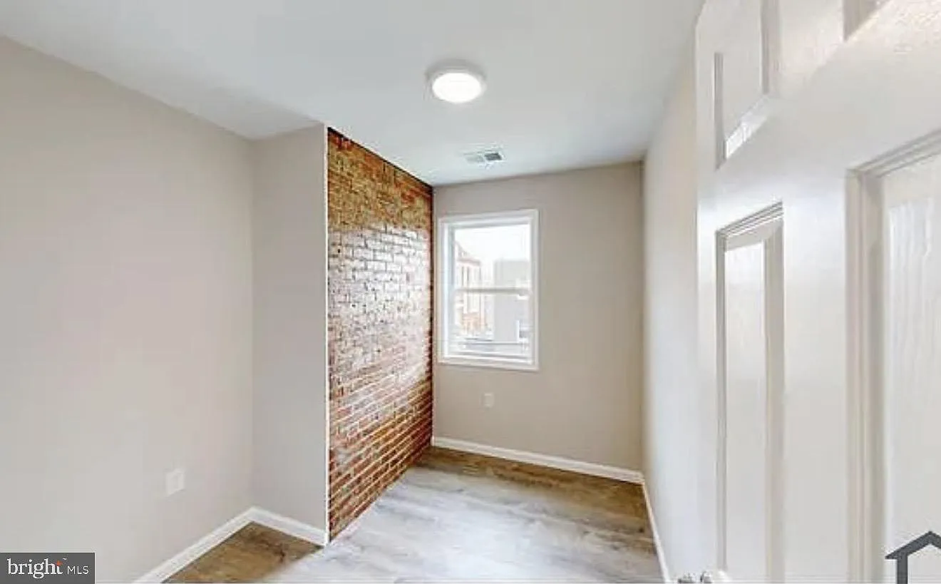 3 bed, $2,850 — Photo 3