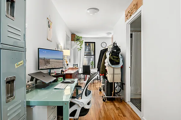 Rented by Ivey North LLC | media 28