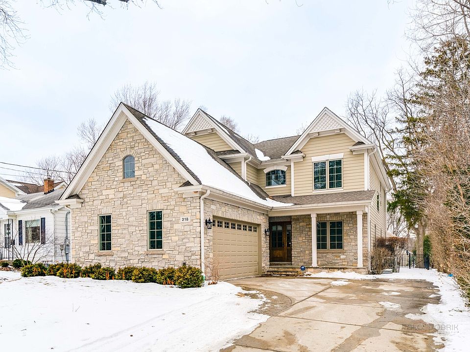 1st image of 218 Coolidge Pl