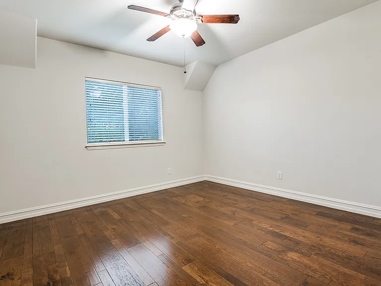 4828 Durham Dr — Photo 14