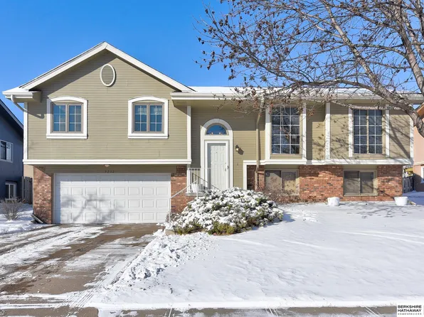 3212 N 150th Ave, Omaha, NE 68116