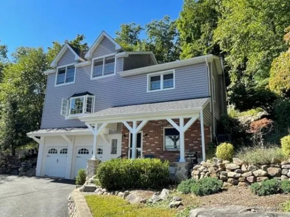 107 Cedar Lake W, Denville, NJ 07834