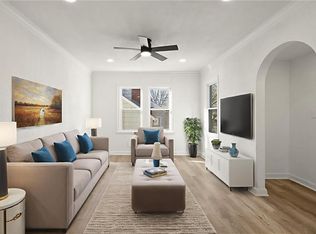 10515 E Lake Dr, Independence, MO 64053