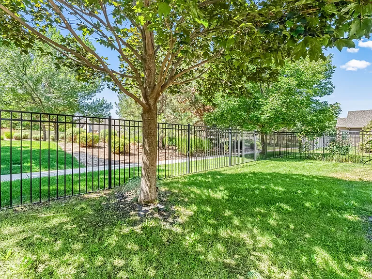 2719 E Decameron Ln — Photo 58