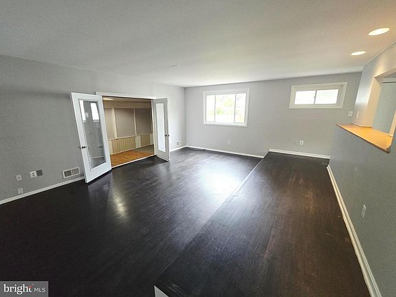 4th image of 4005 Blackpool Rd