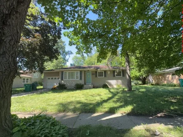 960 W 67th Pl, Merrillville, IN 46410