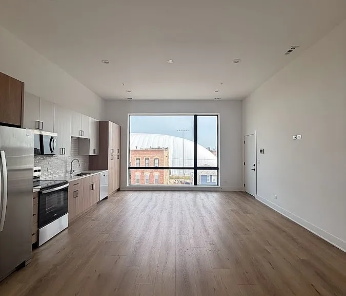 1320 S Ashland Ave #301 — Photo 4