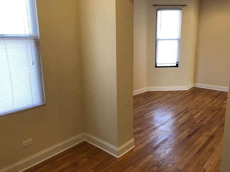 5407 N Ravenswood Ave — Photo 7