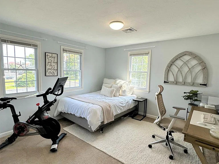 49 Pond St #2 — Photo 4