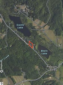2150 Six Mile Lake Rd, East Jordan, MI, 49727