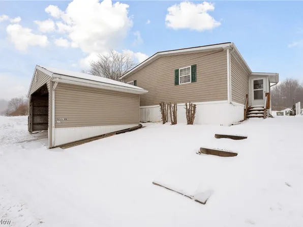 11629 4th St NE #13, Magnolia, OH 44643