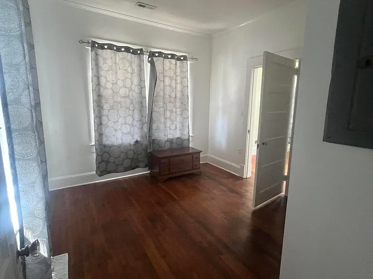 314 N Harvey St — Photo 3