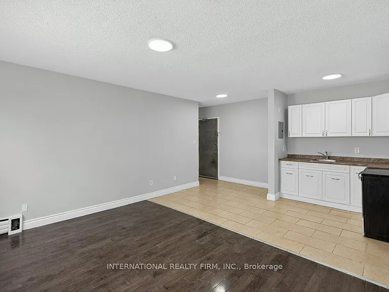 295 Melvin Ave #303 — Photo 9
