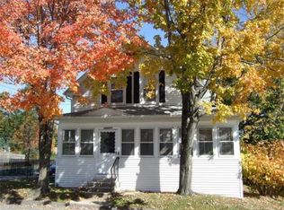 8 Reynolds St, Worcester, MA 01606