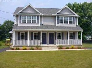 155 Ferry St #A, Easthampton, MA 01027