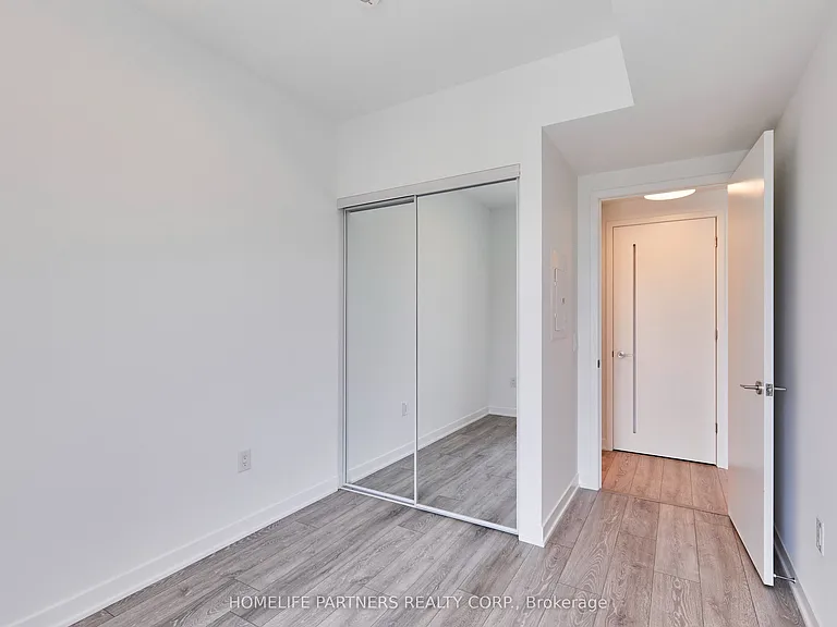 10 Oak St #1107 — Photo 13