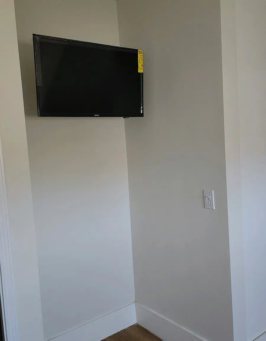 1 bed, 1100 sqft, $2,600 — Photo 4